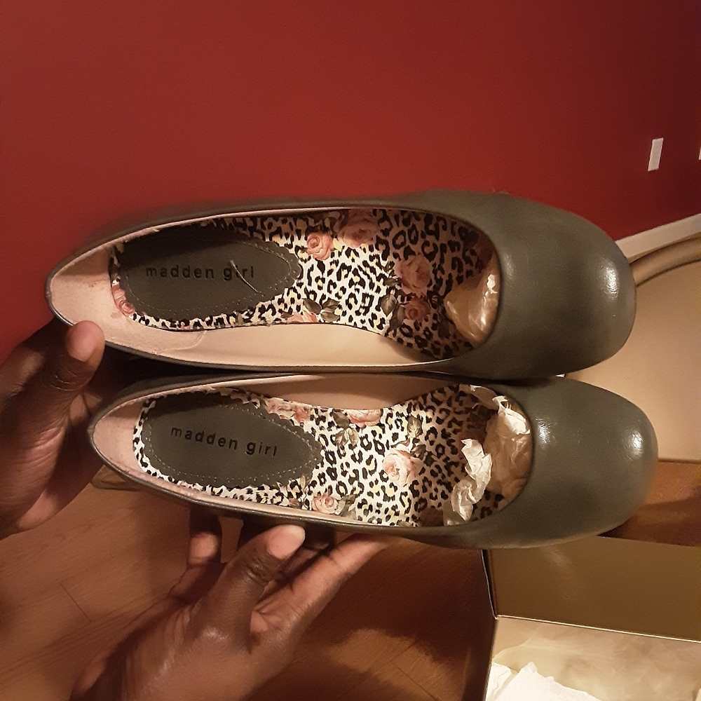Shoe